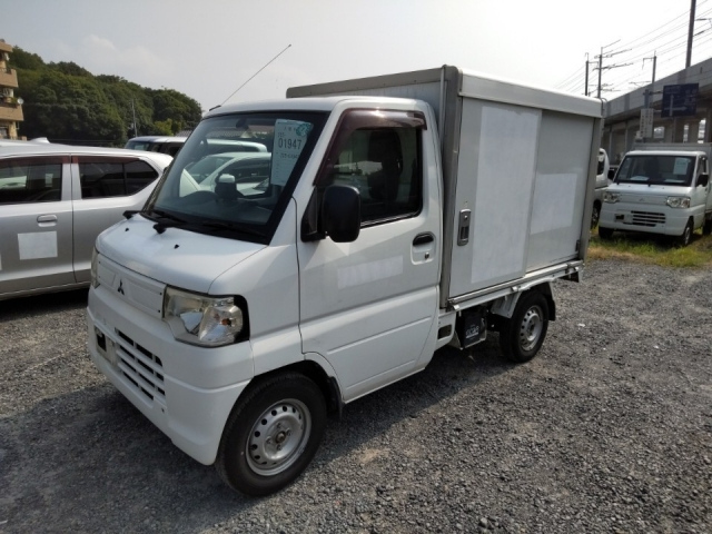 MITSUBISHI MINICAB TRUCK