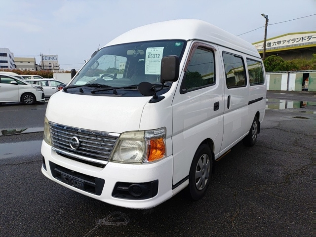 NISSAN CARAVAN BUS