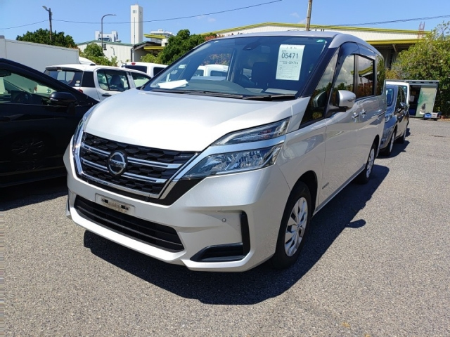 NISSAN SERENA