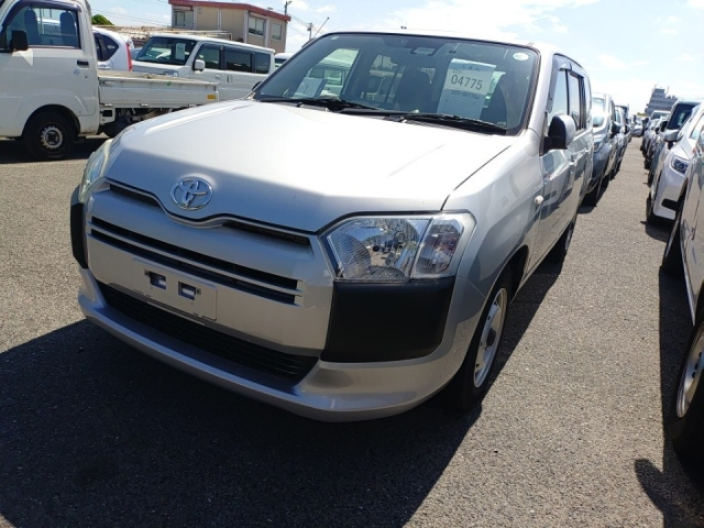 TOYOTA SUCCEED