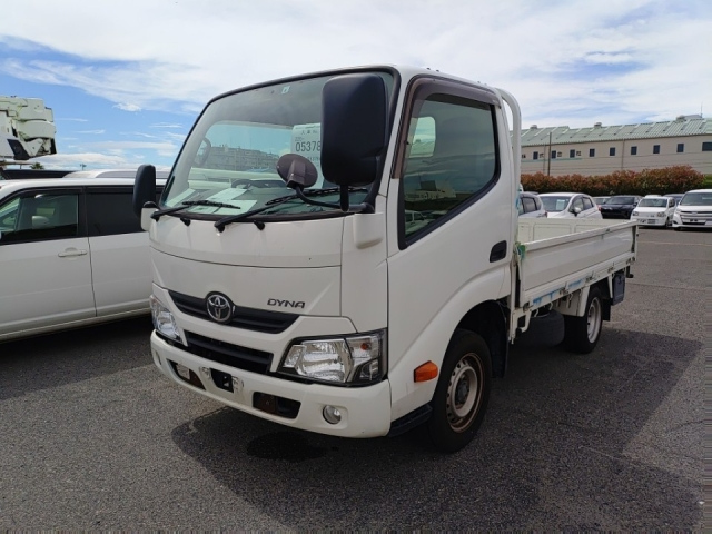 TOYOTA DYNA