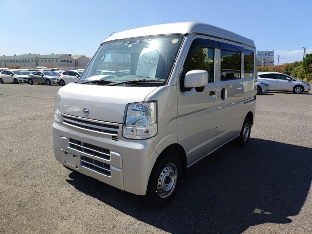 NISSAN CLIPPER VAN
