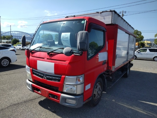 MITSUBISHI CANTER
