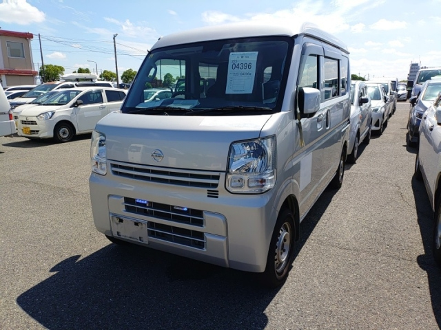 NISSAN CLIPPER VAN
