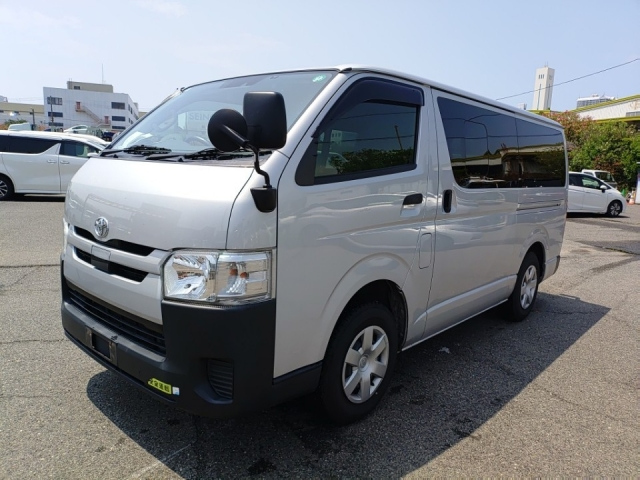 TOYOTA REGIUS ACE VAN