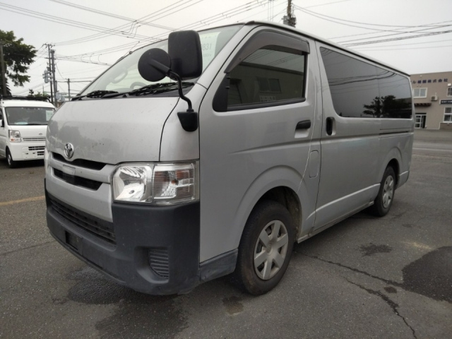 TOYOTA REGIUS ACE VAN