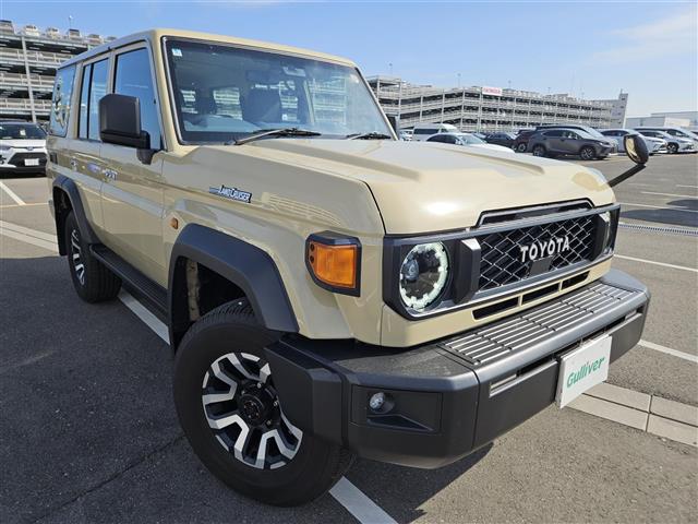 TOYOTA LAND CRUISER