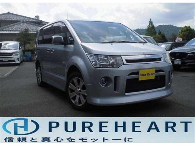 MITSUBISHI DELICA D:5