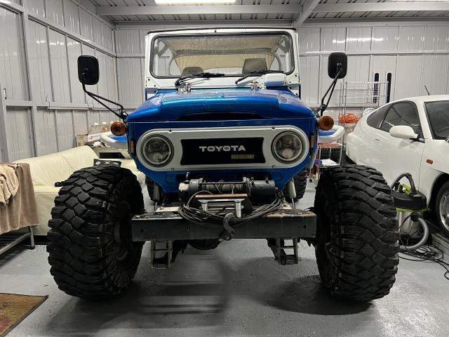 TOYOTA LAND CRUISER 40