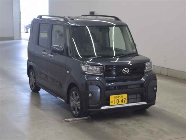 DAIHATSU TANTO FUN CROSS