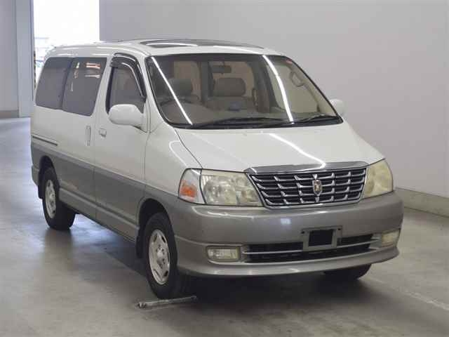 TOYOTA GRAND HIACE