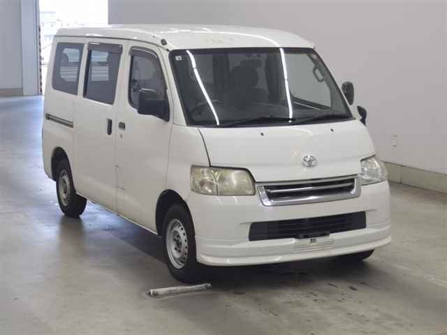 TOYOTA TOWN ACE VAN