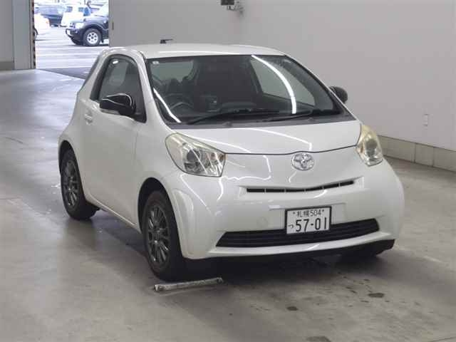 TOYOTA IQ
