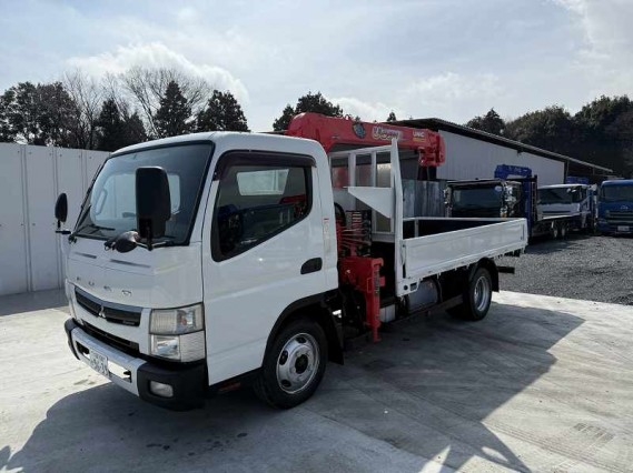 MITSUBISHI CANTER