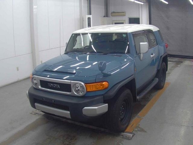 TOYOTA FJ CRUISER