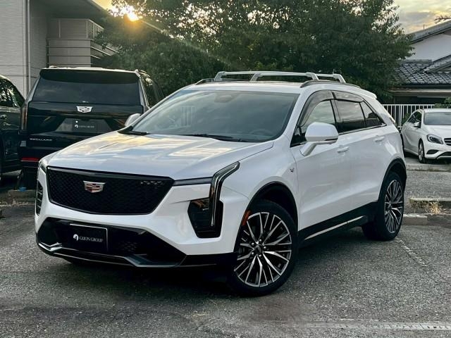 CADILLAC XT4