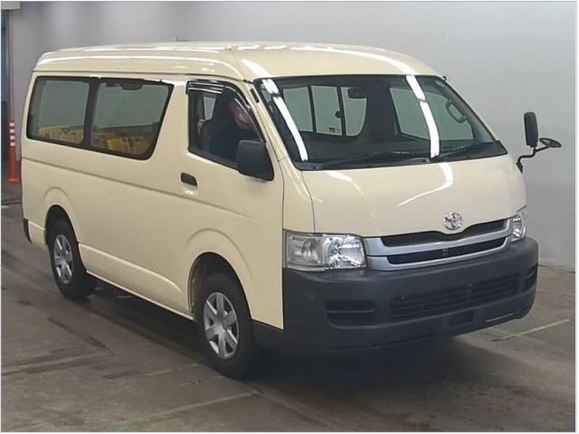 TOYOTA HIACE WAGON
