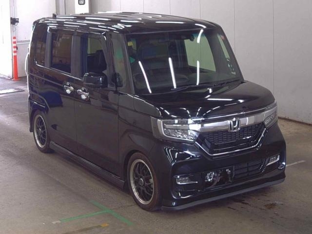 HONDA N BOX CUSTOM