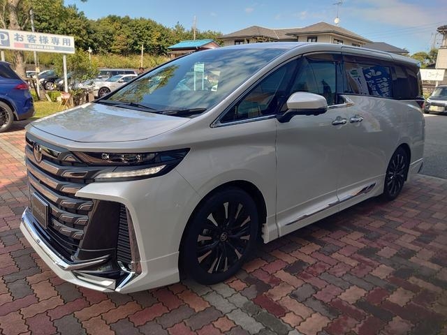 TOYOTA VELLFIRE HYBRID