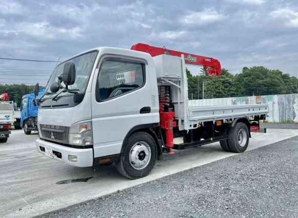 MITSUBISHI CANTER