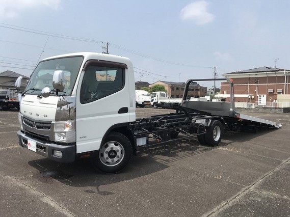 MITSUBISHI CANTER