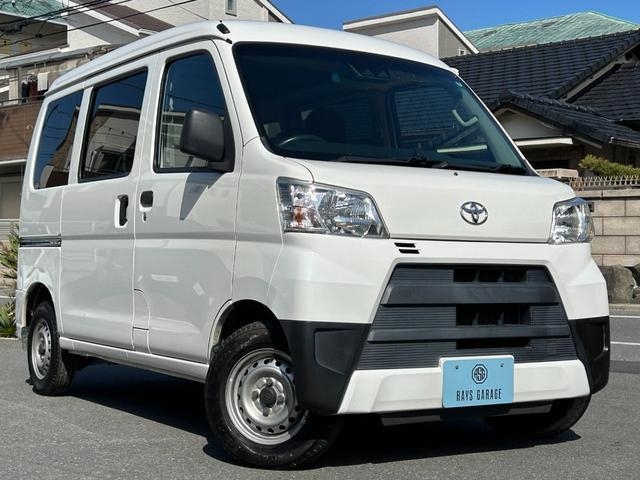 TOYOTA PIXIS VAN