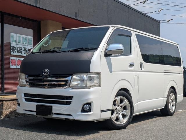 TOYOTA REGIUS VAN