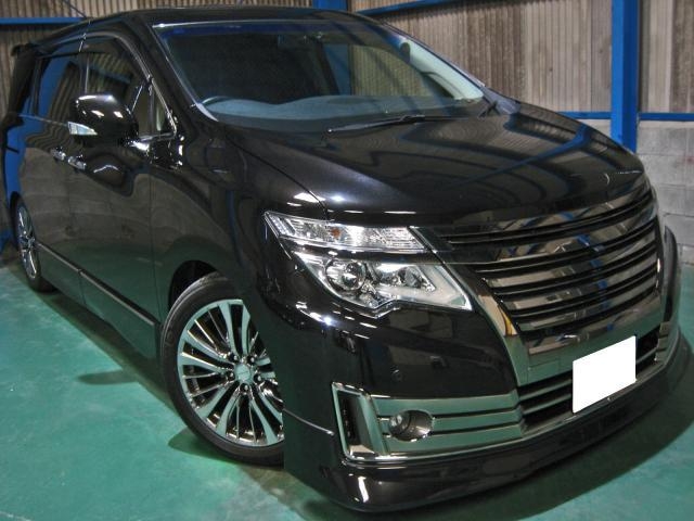 NISSAN ELGRAND