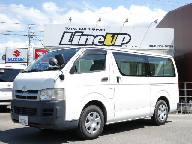 TOYOTA HIACE VAN