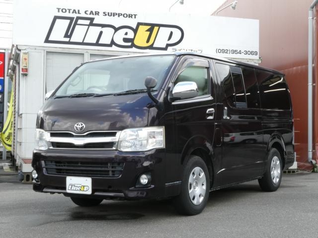 TOYOTA HIACE VAN