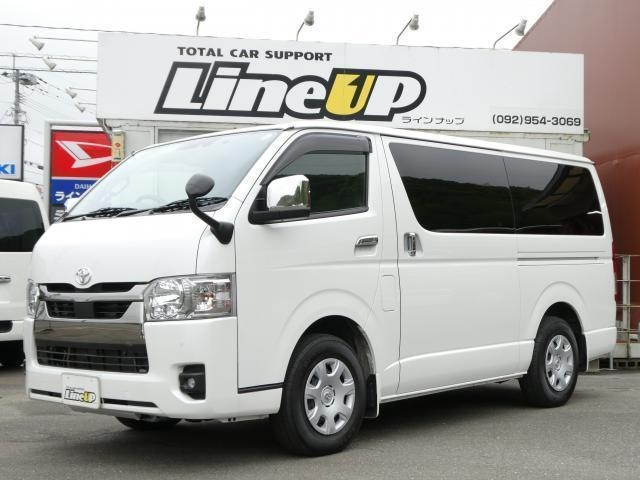 TOYOTA HIACE VAN