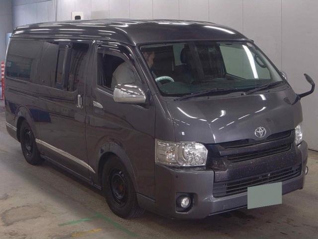 TOYOTA REGIUS VAN