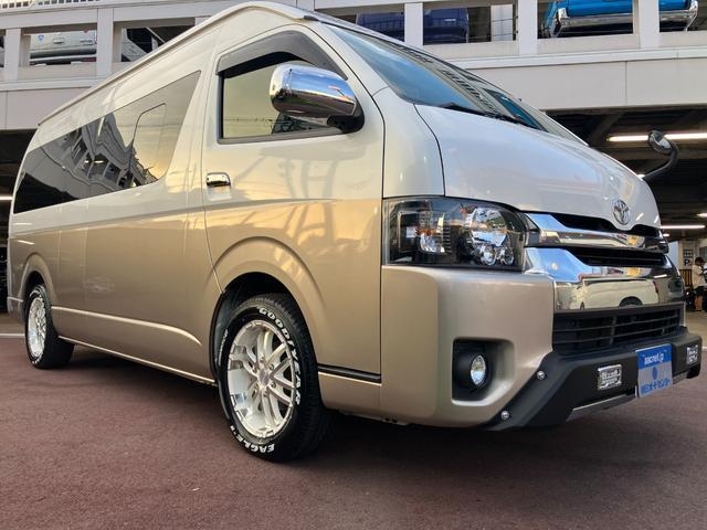 TOYOTA HIACE WAGON
