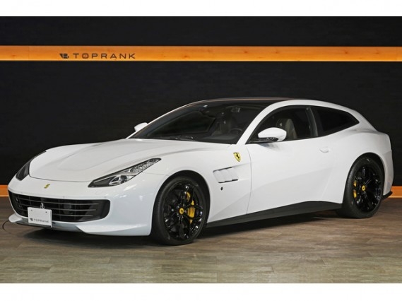 FERRARI GTC4LUSSO