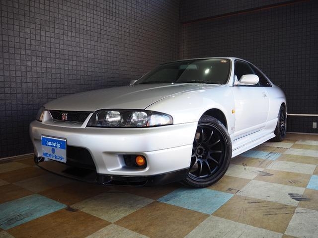 NISSAN SKYLINE
