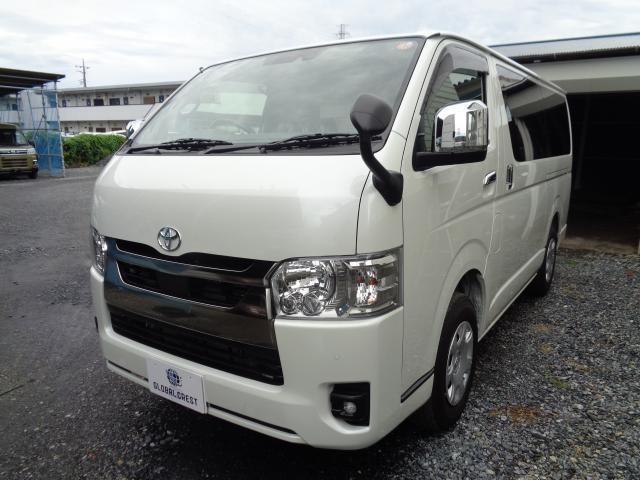 TOYOTA HIACE VAN