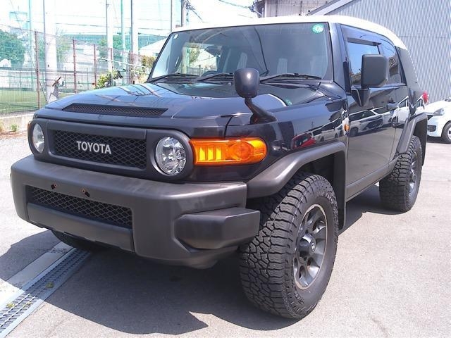 TOYOTA FJ CRUISER