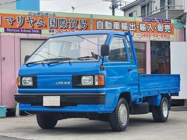 TOYOTA LITE ACE TRUCK