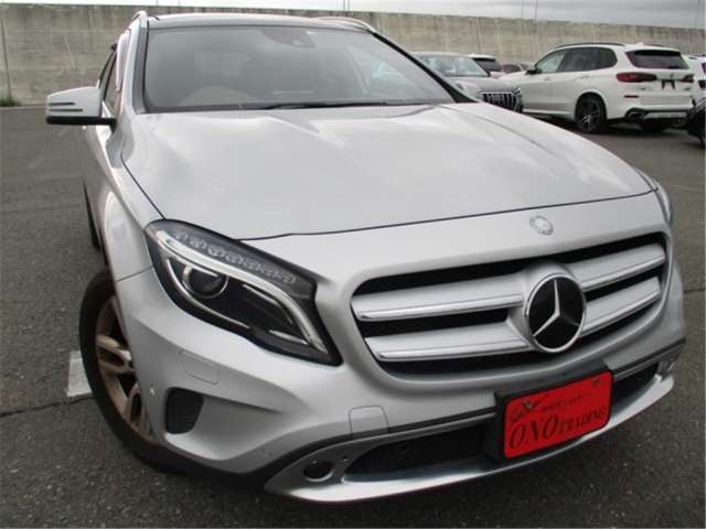 MERCEDES BENZ GLA