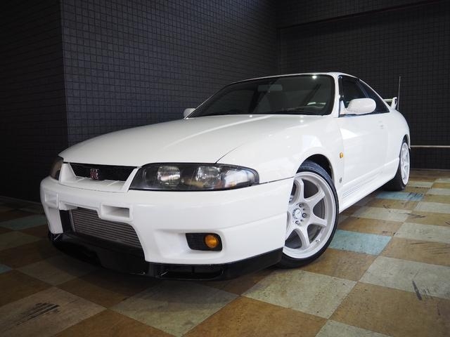 NISSAN SKYLINE