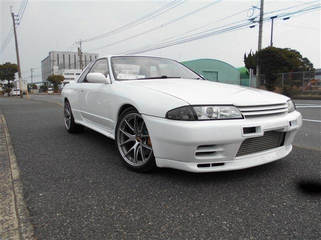 NISSAN SKYLINE