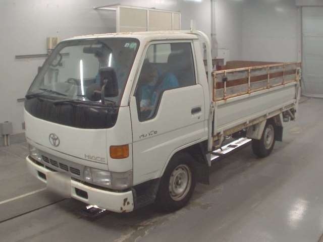 TOYOTA HIACE TRUCK