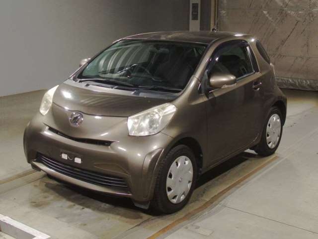 TOYOTA IQ