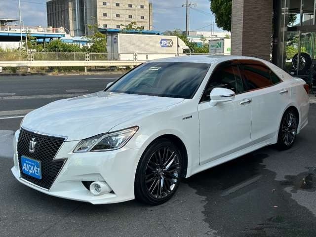 TOYOTA CROWN HYBRID