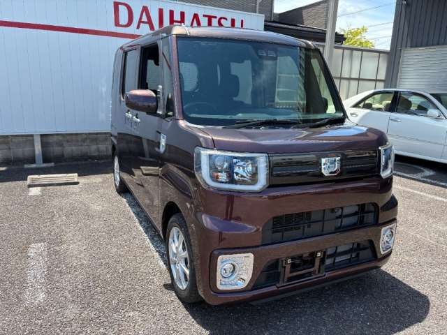 DAIHATSU WAKE