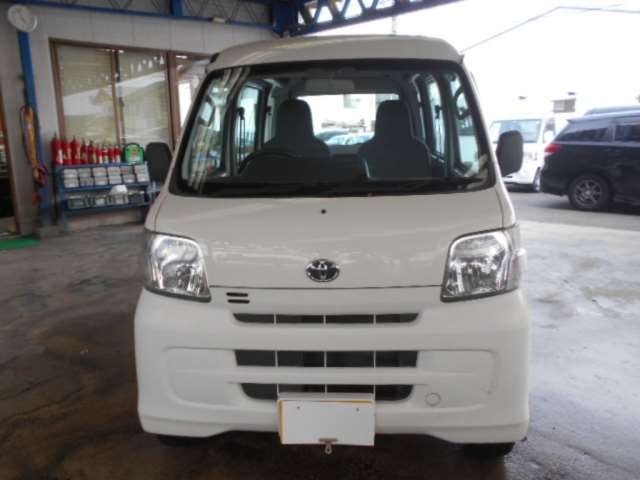TOYOTA PIXIS VAN