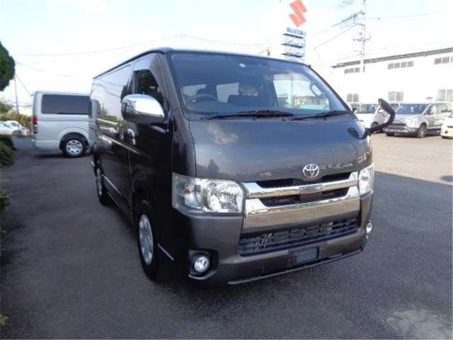 TOYOTA REGIUS ACE
