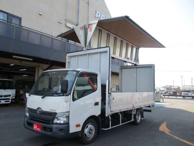 TOYOTA DYNA TRUCK