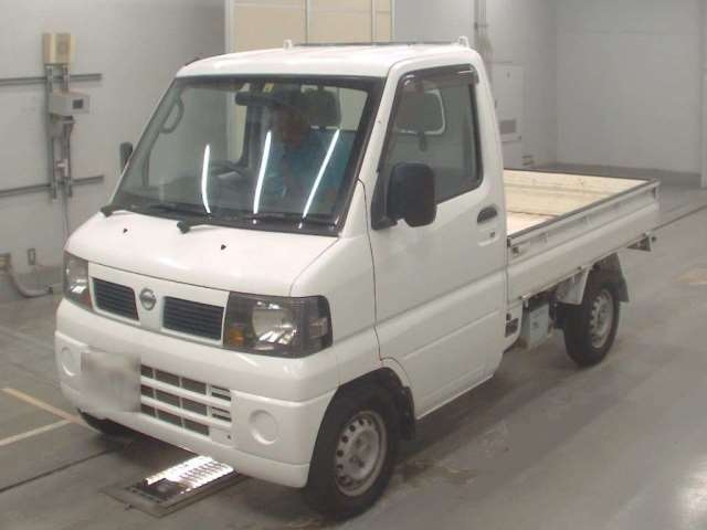 NISSAN CLIPPER TRUCK