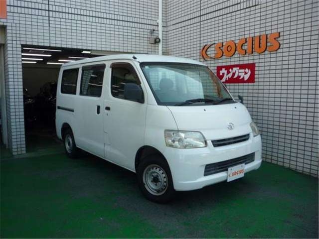 TOYOTA TOWN ACE VAN